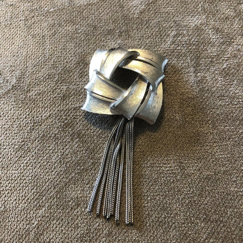 Kramer Vintage Silver Tone Tassel Brooch Pin